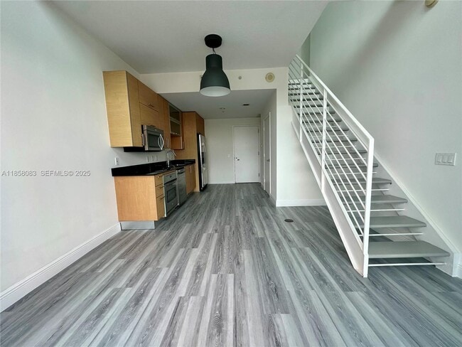 Building Photo - 60 SW 13th St