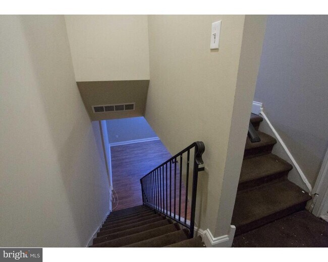 Building Photo - 2031 South St