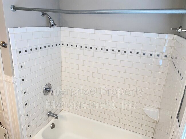 Building Photo - 1623 Delmont Rd