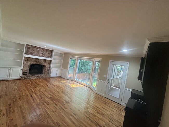 Building Photo - 3382 Somerset Trace
