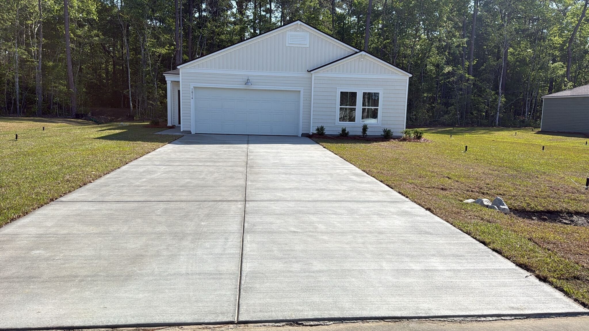 Building Photo - 1016 Harbor Dr