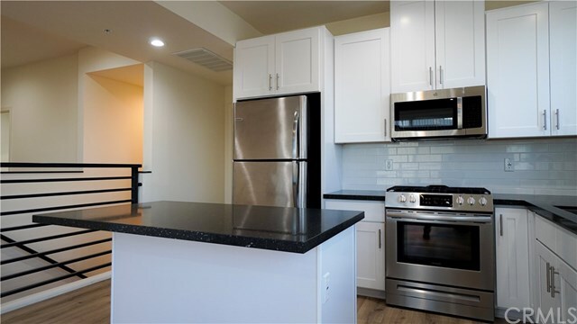 Building Photo - 4543 Saturn St