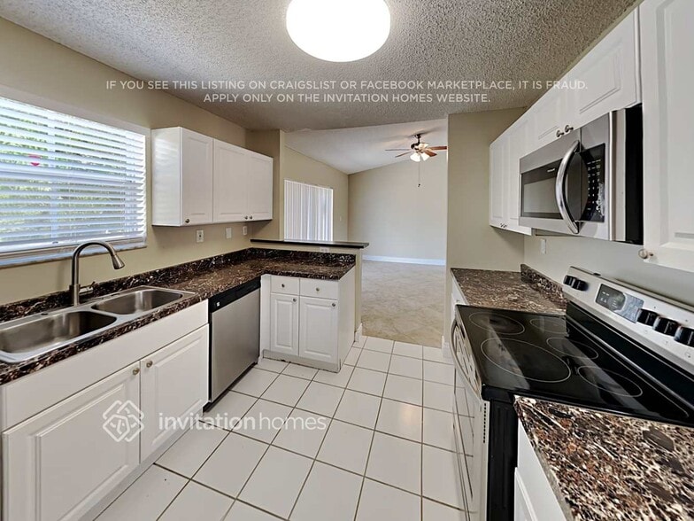 Building Photo - 10711 SW 167th St