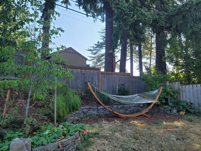 Building Photo - 1110 SE 113th Ave