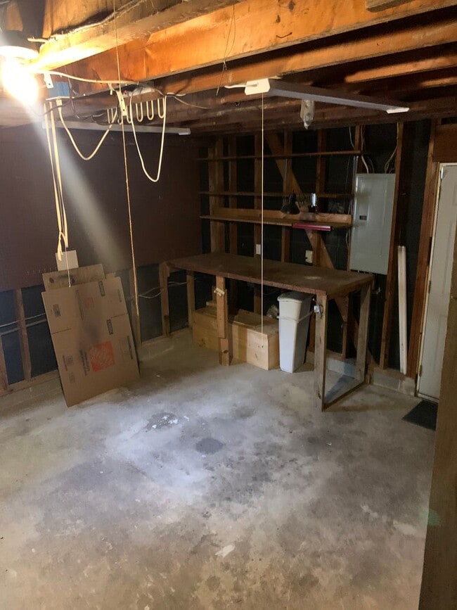 Building Photo - 309 Ronald Dr