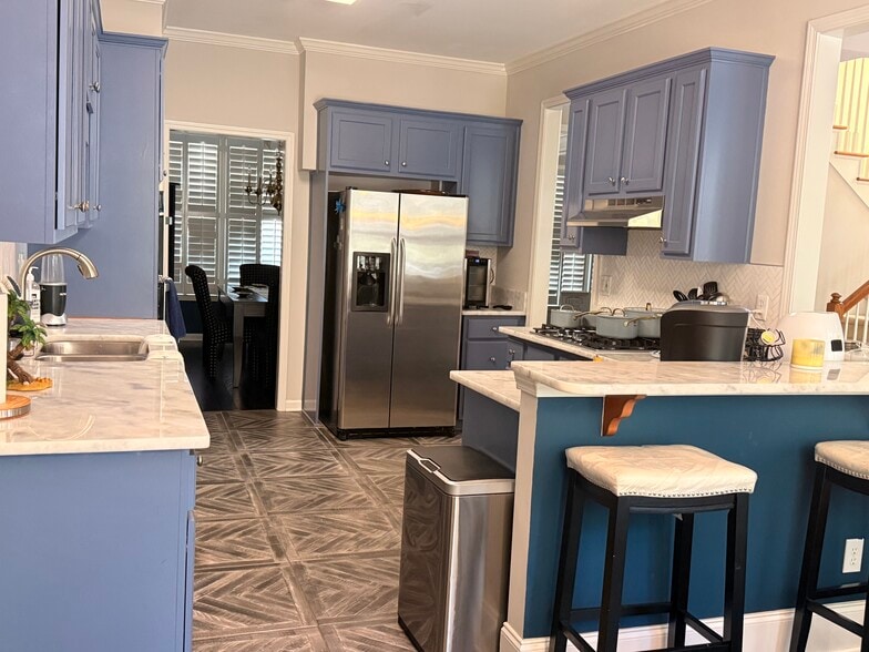 Building Photo - 6205 Providence Club Dr