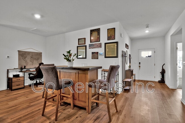 Building Photo - 9426 Doss Ferry Ln