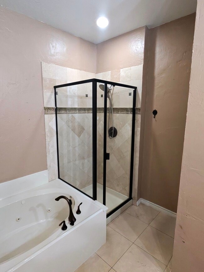 Building Photo - 6072 Pisa Ln