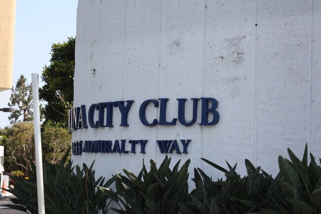 Building Photo - 4316 Marina City Dr