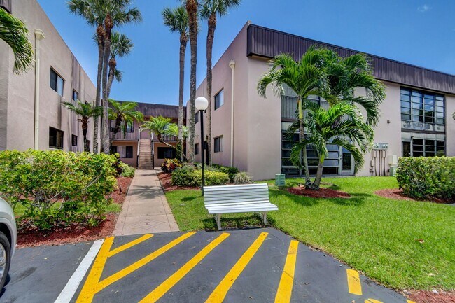 Building Photo - 15109 Ashland Dr