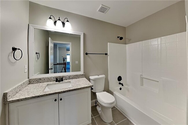 Building Photo - 2101 Chatou Pl