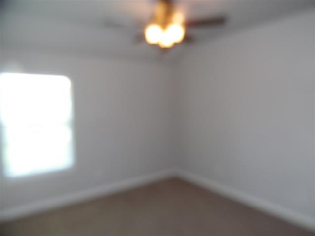 Building Photo - 8572 Davis Dr