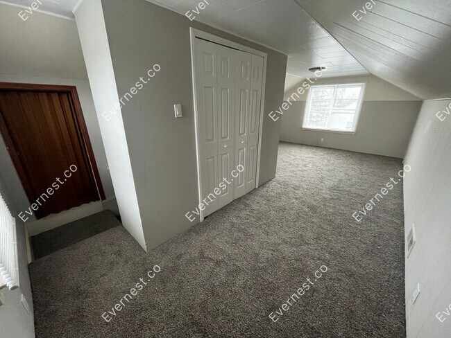 Building Photo - 1145 10th St