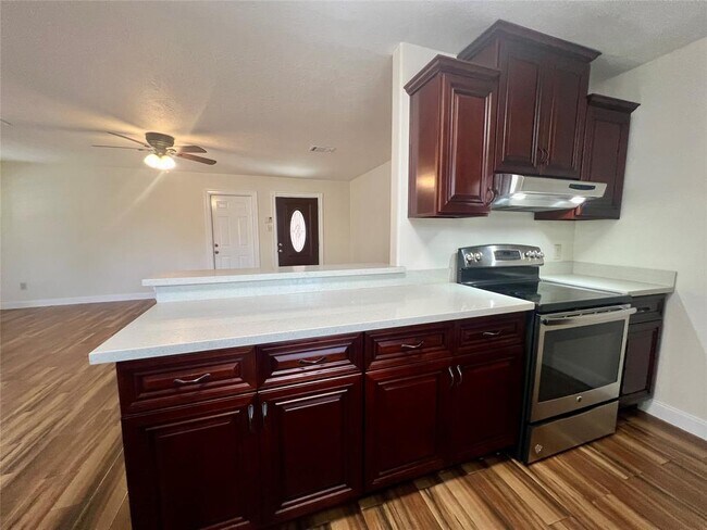 Building Photo - 10670 Norton Dr
