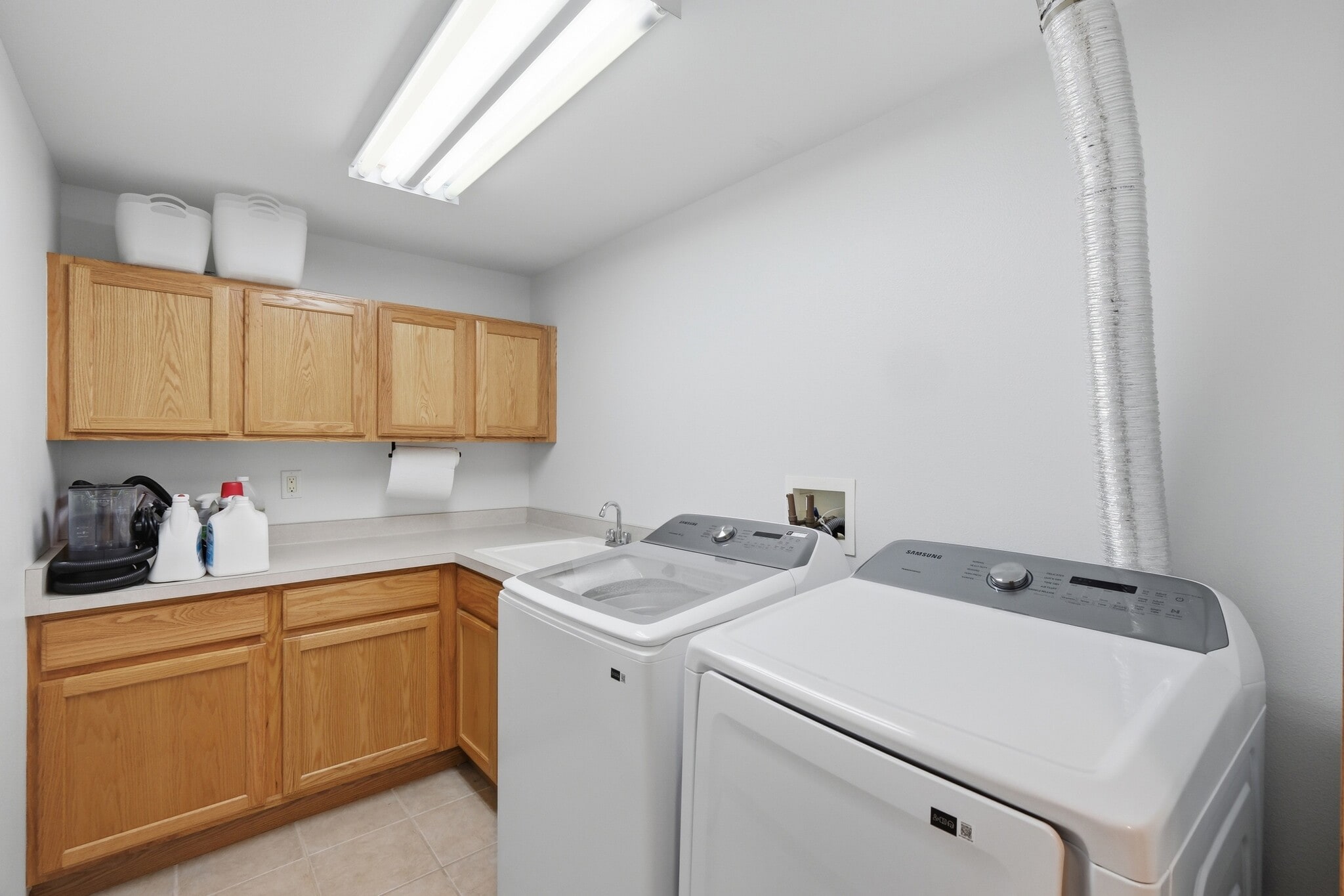 Finished Laundry - 1051 Tamarack Way