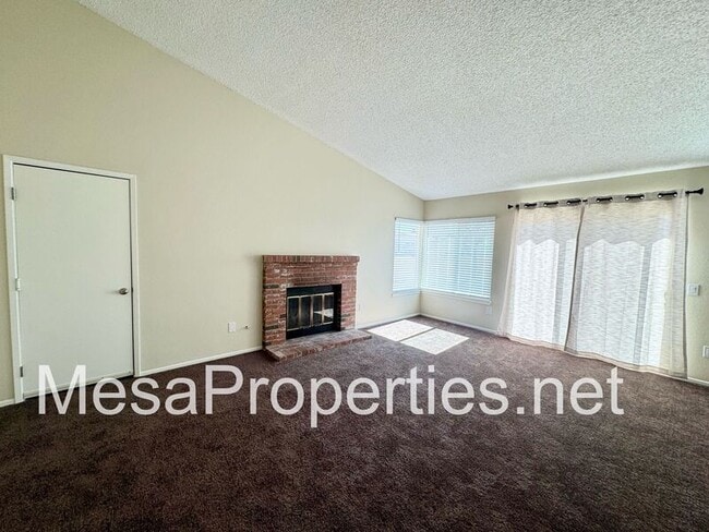 Building Photo - 12550 Kristina Ct
