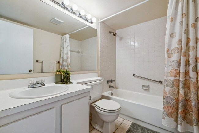Building Photo - 618 Sea Pine Way