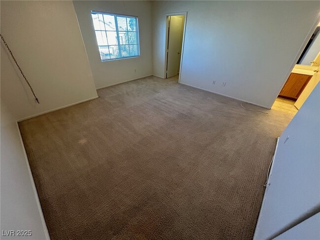Building Photo - 5325 Clover Blossom Ct