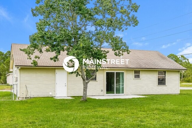 Building Photo - 3 Bedroom Pet-Friendly Home in PALM BAY, FL with Main Street Renewal