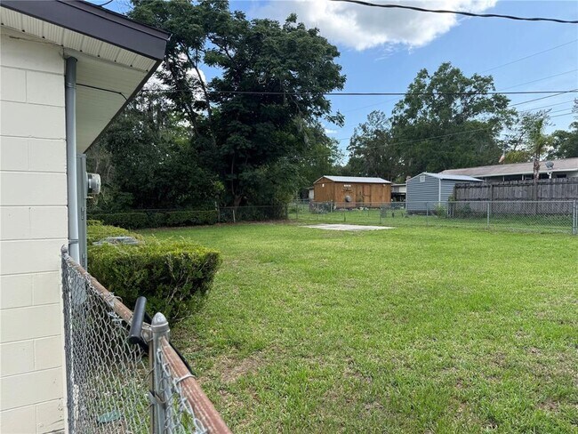 Building Photo - 1110 SE 36th Ave