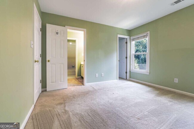 Building Photo - 1167 Druid Walk