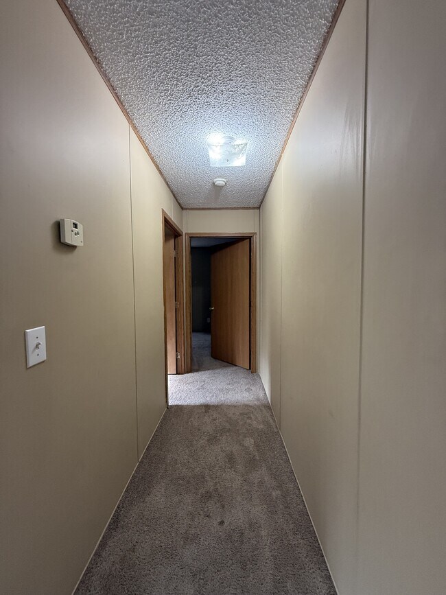 Building Photo - 125 Deer Creek Rd