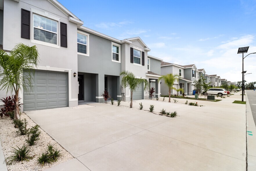 Building Photo - 11922 Stoneport Pl