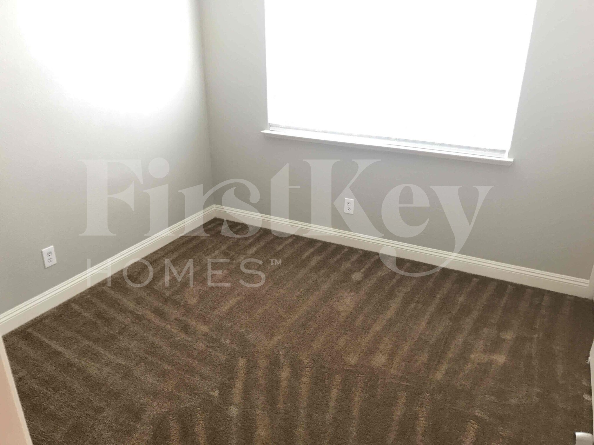 Building Photo - 8041 Hilliard Ave