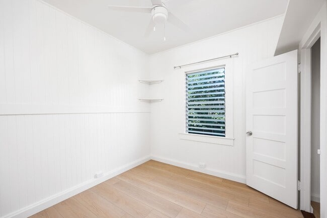 Building Photo - Newly Renovated Waialua Home on 1 Acre w/ Mountain Views – Pets Welcome