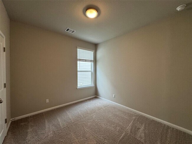 Building Photo - 5331 Bruno St