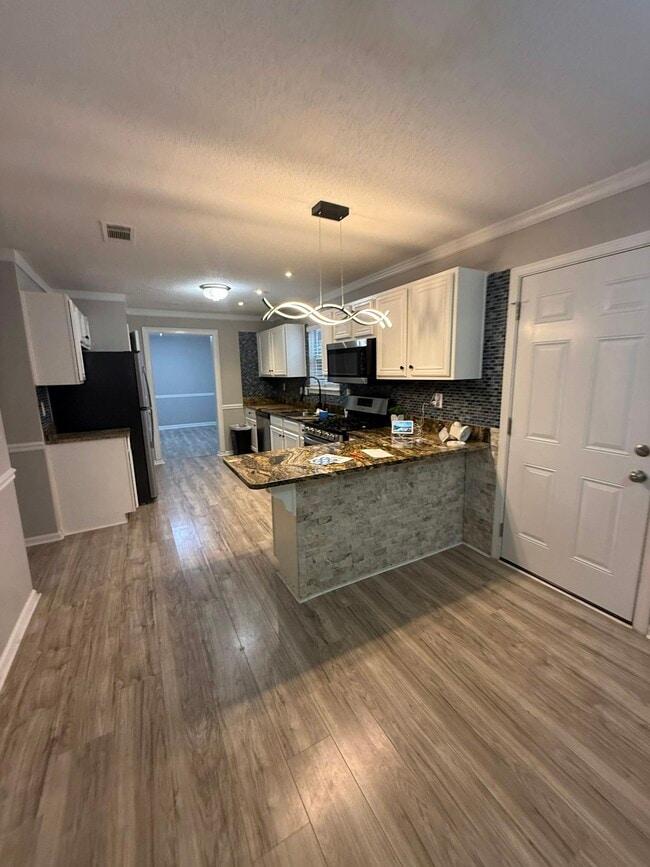 Building Photo - 1439 Alice Ave