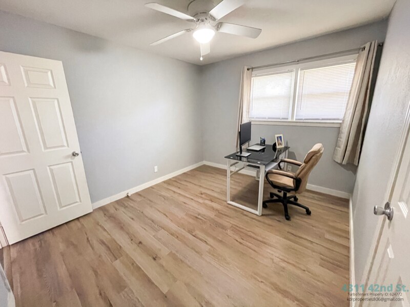 Building Photo - 4311 42nd St