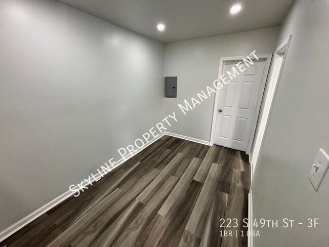 Building Photo - Renovated 1 Bedroom Apartment For Rent in ...