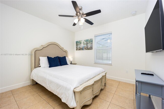 Building Photo - 3158 SW Centamino St