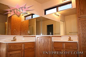 Building Photo - Home in Cliff Rose HOA on a Cul-De-Sac