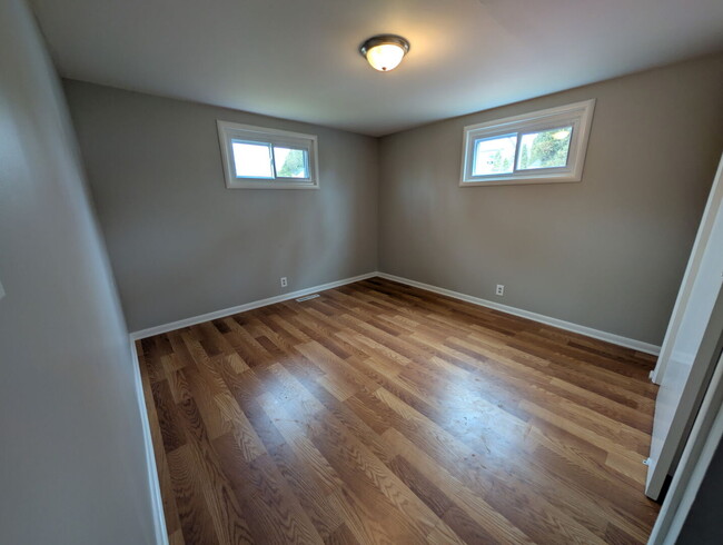 Building Photo - 216 N 9th St