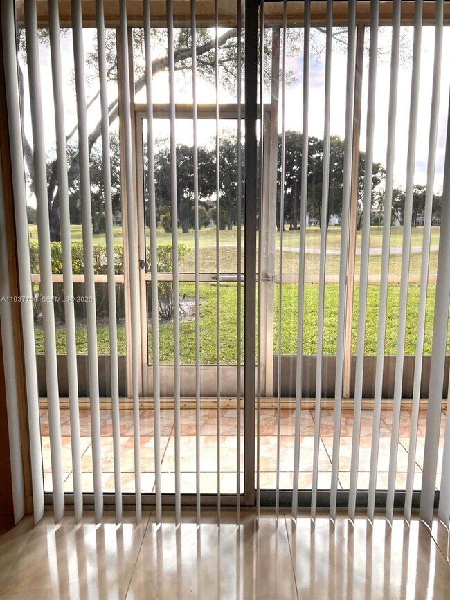 Building Photo - 400 SW 134th Way