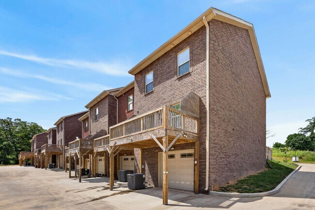 Building Photo - 500 Peachers Mill Rd