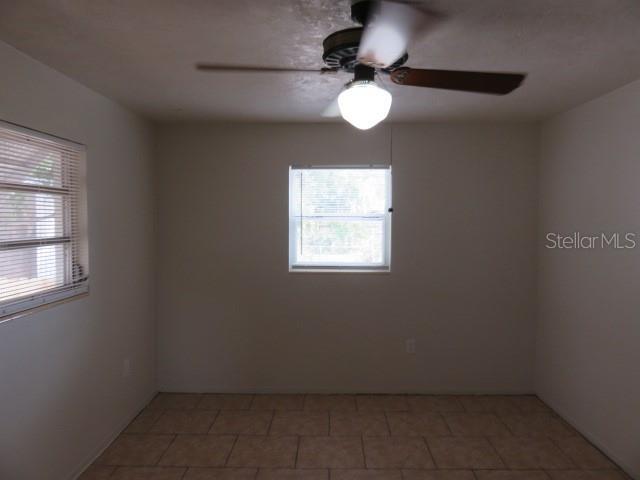 Building Photo - 2204 20th Ave W