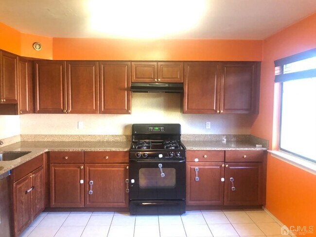 Building Photo - 1714 Edison Glen Terrace