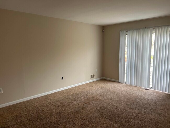 Building Photo - 57 Lighthouse Ct