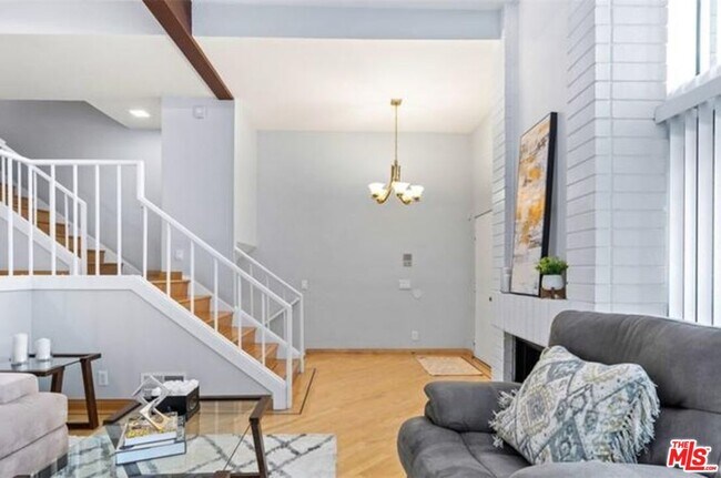 Building Photo - 4555 Alla Rd