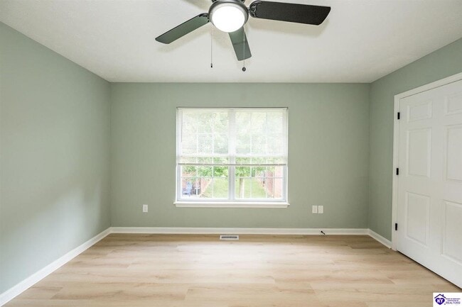 Building Photo - 115 Poplar Cir