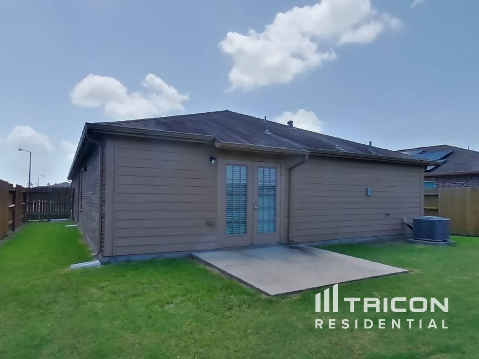 Building Photo - 2417 Regatta Ln