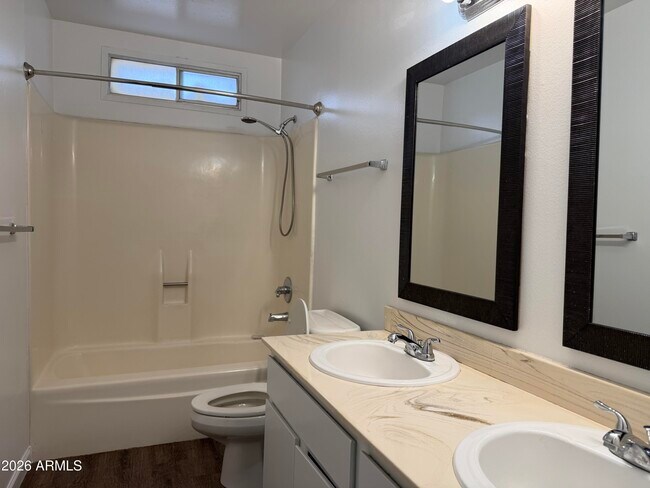 Building Photo - 3431 W Acoma Dr