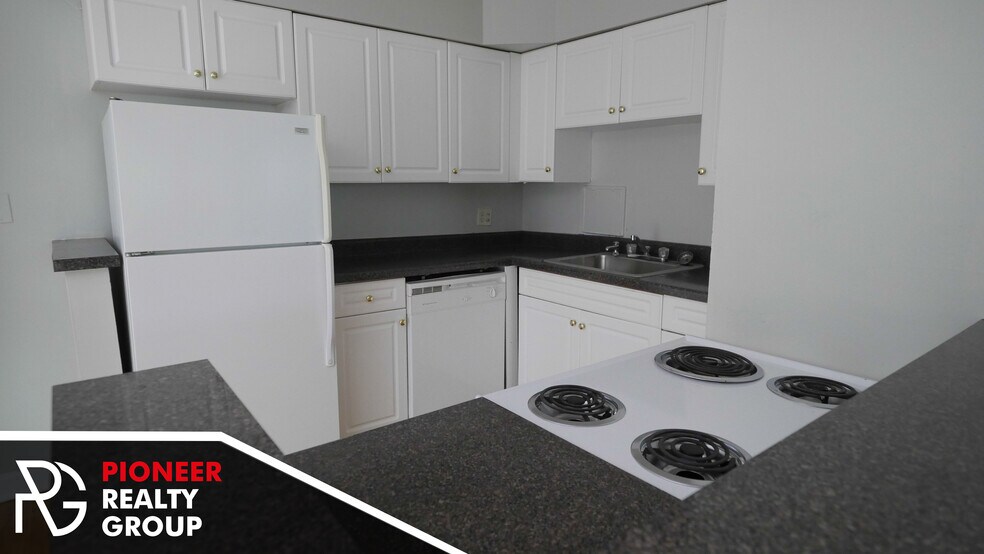 Building Photo - 1443 N Dearborn St