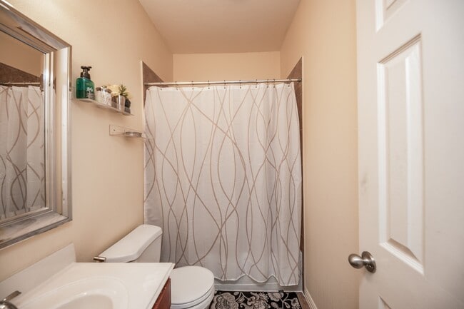 Building Photo - 9034 Necklace Tree Ln