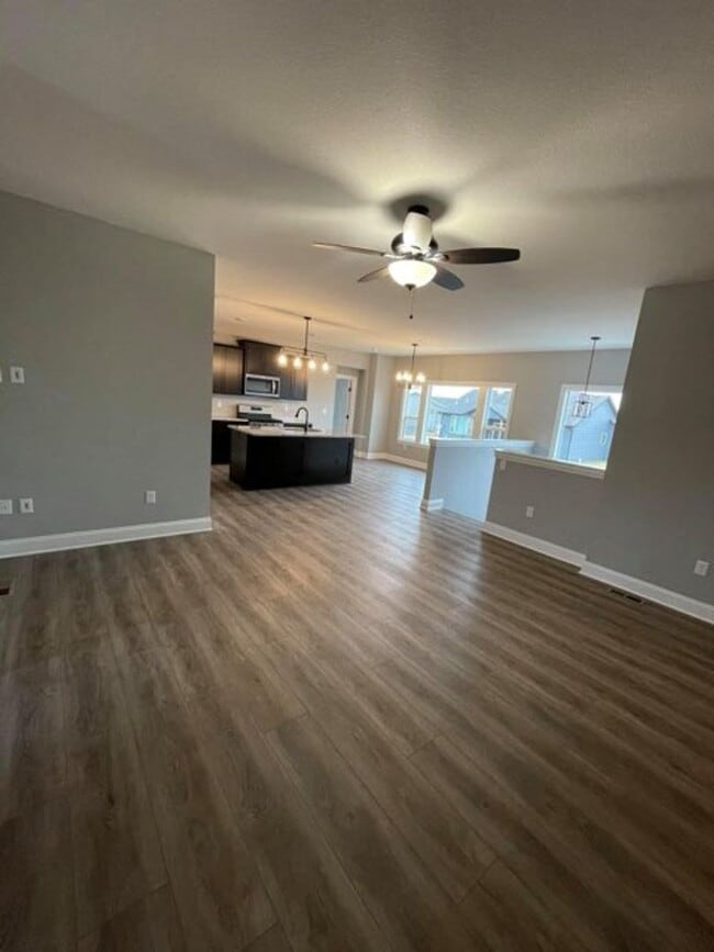 Building Photo - 3419 Laughlin St