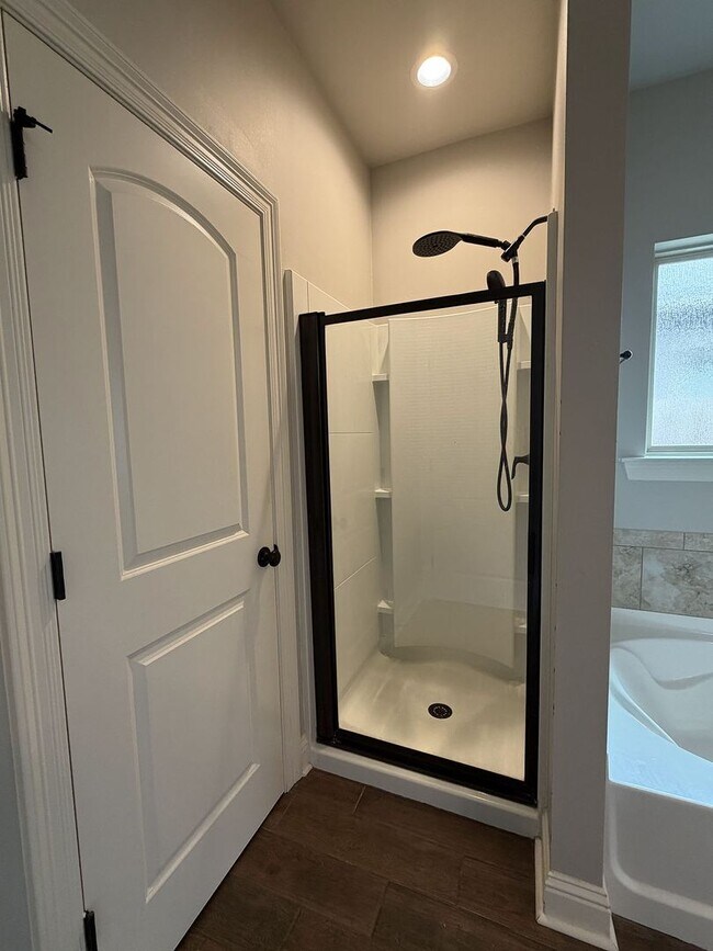 Building Photo - 403 Mangrove Ln