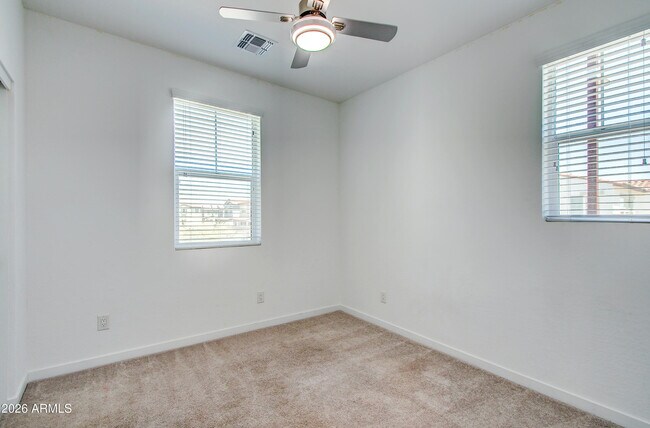 Building Photo - 9902 E Tamery Ave